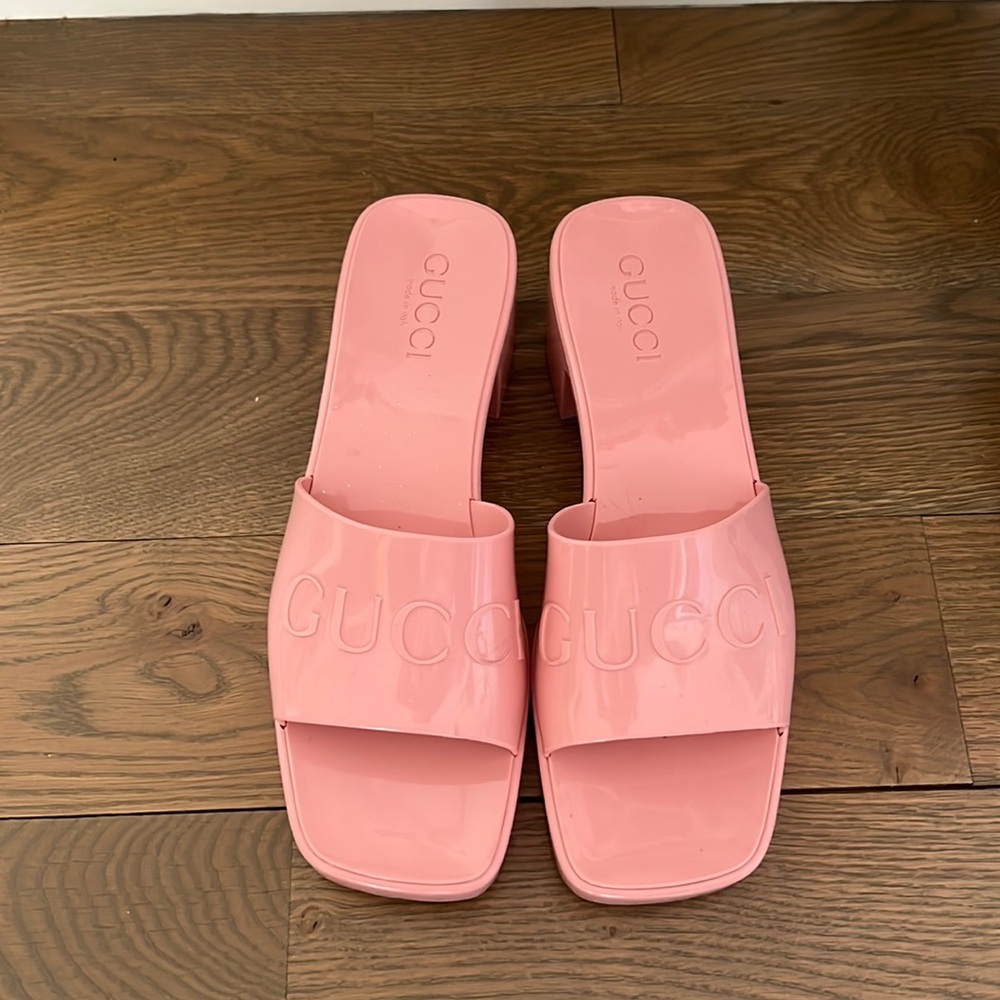Gucci shoes